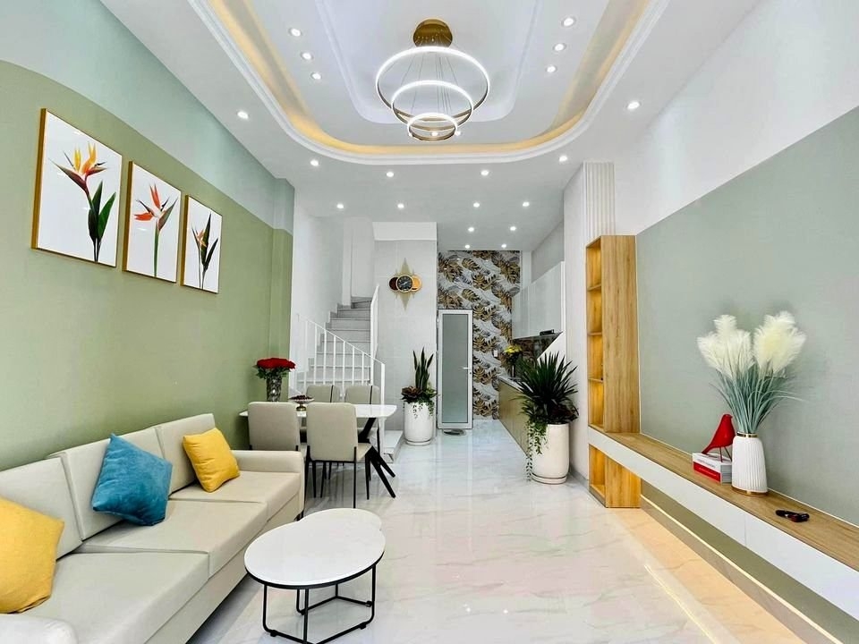 Bán nhà 2 lầu, Nguyễn Thị Tú, 2 tỷ 100 thương lượng !!!!