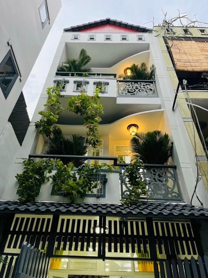 Bán nhà gần chợ Bùi Dương Lịch, Hồ Văn Long, Quận Bình Tân. LH: Bửu 081 6138686