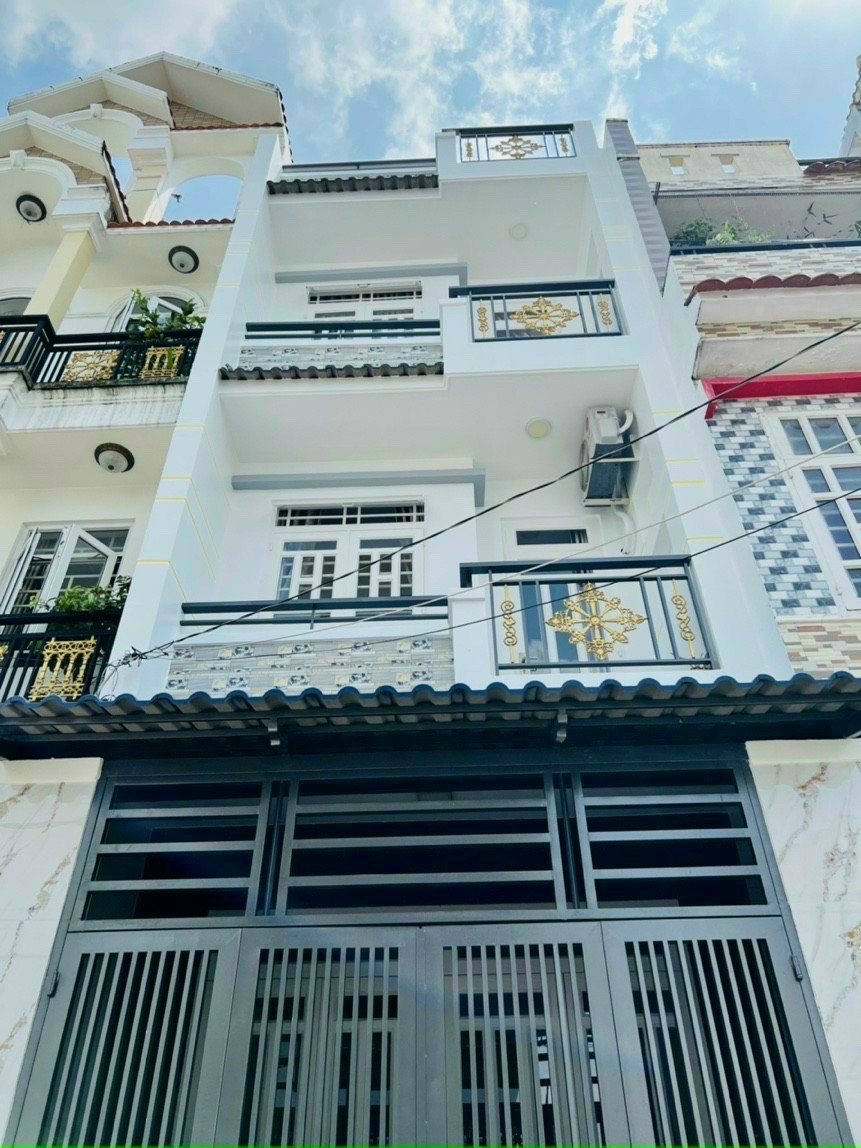 Bán nhà giáp Tân Phú, 120m2, SHR, LH: Bửu 081 6138686