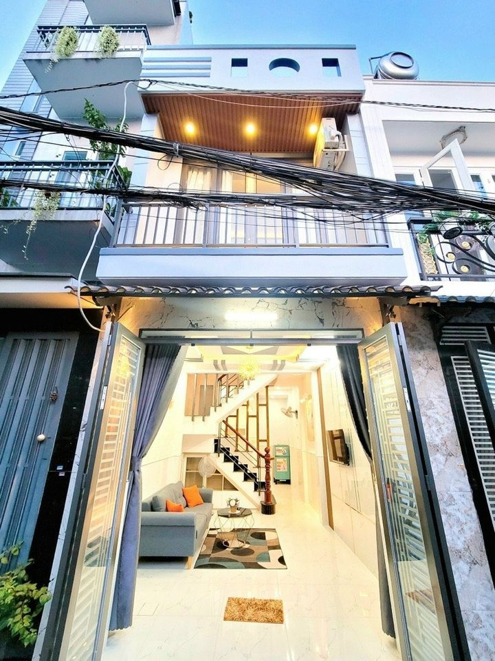 Bán Nhà Mới SHR 1 Lầu 2PN 2WC DT 40m2 Hẻm 7m Nhựa Thông Giá 1,95 Tỷ TL Tại Phường Hiệp Thành Quận 12