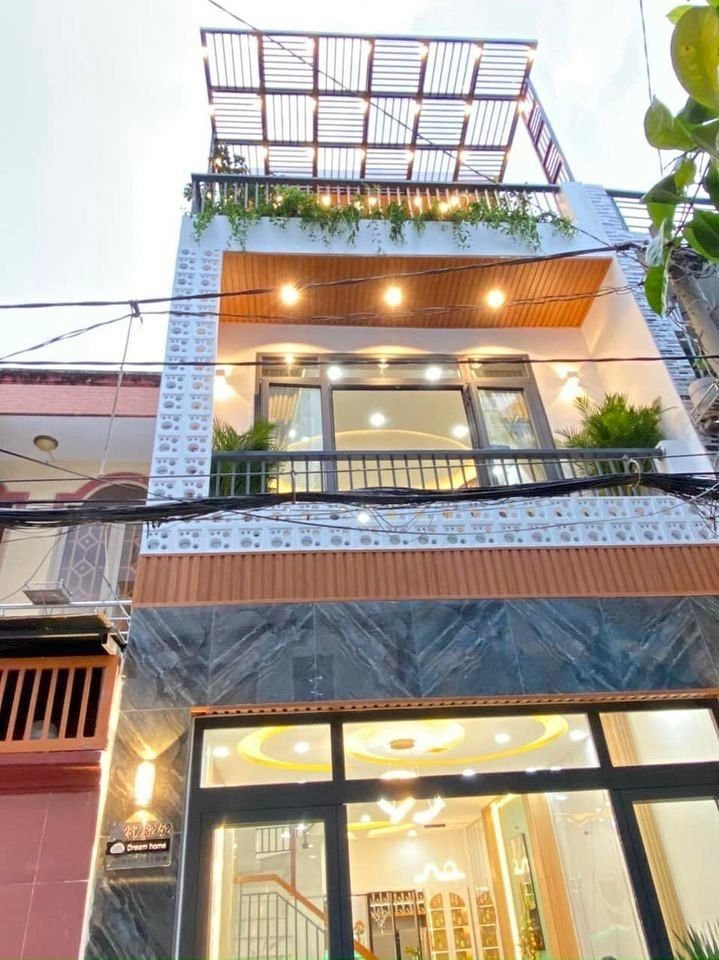 Bán nhà mới SHR đường Nguyễn Ảnh Thủ - quận 12. 1 lầu 2 phòng ngủ. Giá 1,78 tỷ/TL. LH 081 6138686