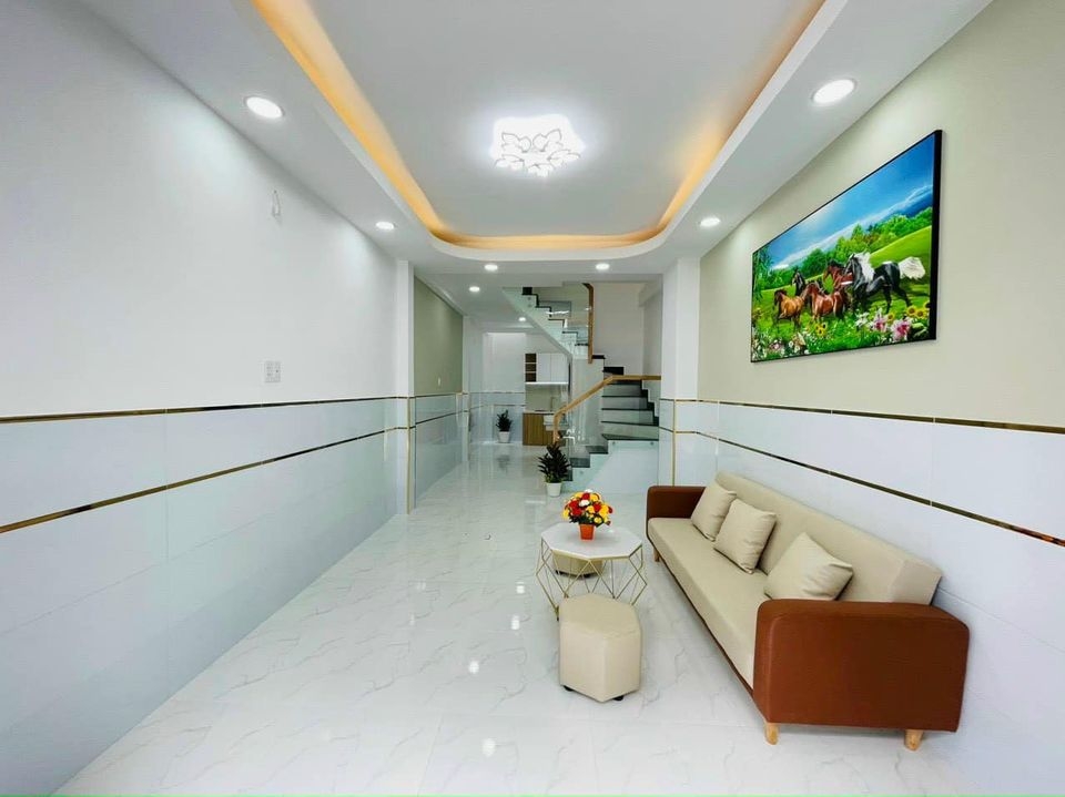 Bán nhà ngay Liên Khu 5-6 (Bình Tân), nhà 3 lầu 4PN, mới xây, hẻm 7m thông, SHR công chứng ngay