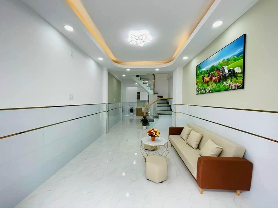 Bán nhà Ngay Tây Thạnh(Q. Tân Phú), DT 4x10m bó vỉa, nhà 4PN + p. thờ + sân thượng, hẻm 7m thông, nhà ngay chợ - ngay trường học