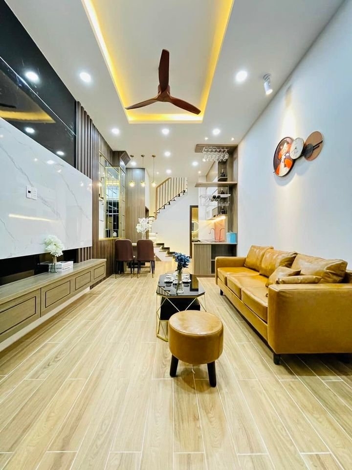  Cần bán nhà ngay đầu Nguyễn Thị Tú, nhà xây mới, sổ riêng, 2 tỷ 7 thương lượng !!!