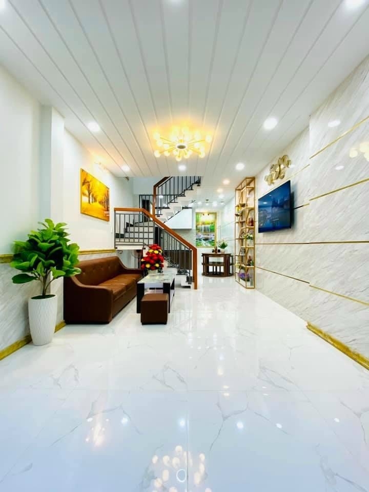 Chính chủ bán - căn nhà ngay Nguyễn Thị Tú - đúc 2 lầu sân thượng, ~40m2, SHR - Nhận nhà ở ngay