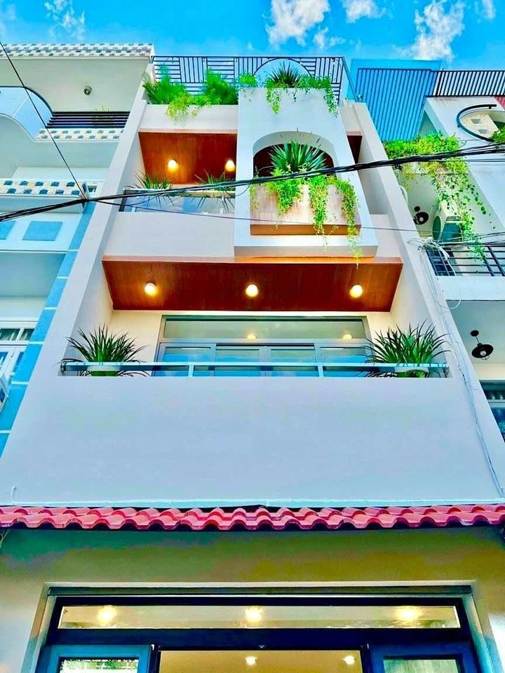 Chính Chủ Bán Gấp Nhà Riêng  3 Lầu 3 PN Diện Tích 50m2 Ngay Cầu Bưng Lê Trọng Tấn BHH Bình Tân 