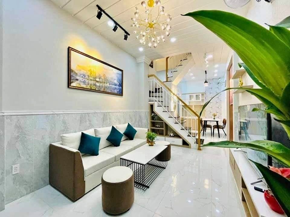 Chính chủ bán nhà 3 lầu SHR 818/ Lê Trọng Tấn hẻm xe hơi 7m ngay chợ