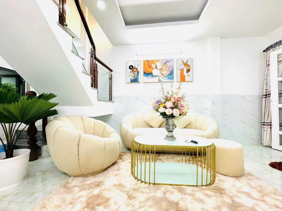 Chính chủ bán nhà mới 2 lầu , cực đẹp, sổ hồng chính chủ, Bùi Văn Ngữ, Quận 12