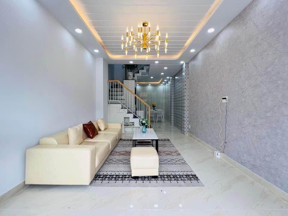 Chính chủ cần bán NHANH Nhà 2 lầu + lửng + 5 PN, giá 2.38 tỷ, full nội thất, hẻm 7m nhựa bó vỉa. Ở NGAY!