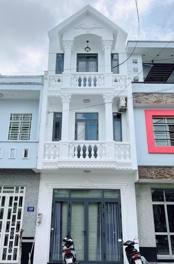 Đường Liên Khu 4-5, 4x12m, giá 2,380 tỷ, quận Bình Tân. LH: Bửu 081 6138686