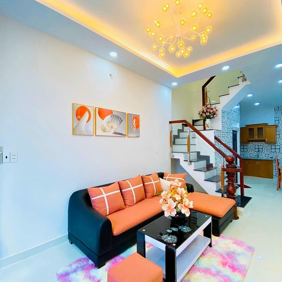 Đường số 10, Bình Tân, mới xây 2 tỷ thương lượng !!!