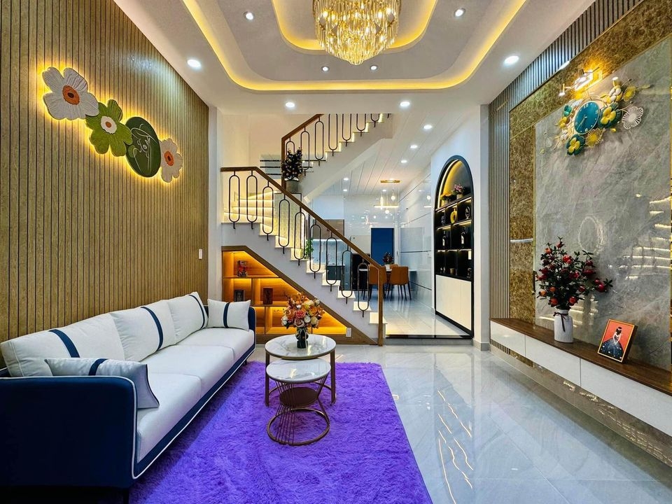 Lê Trọng Tấn, bán 