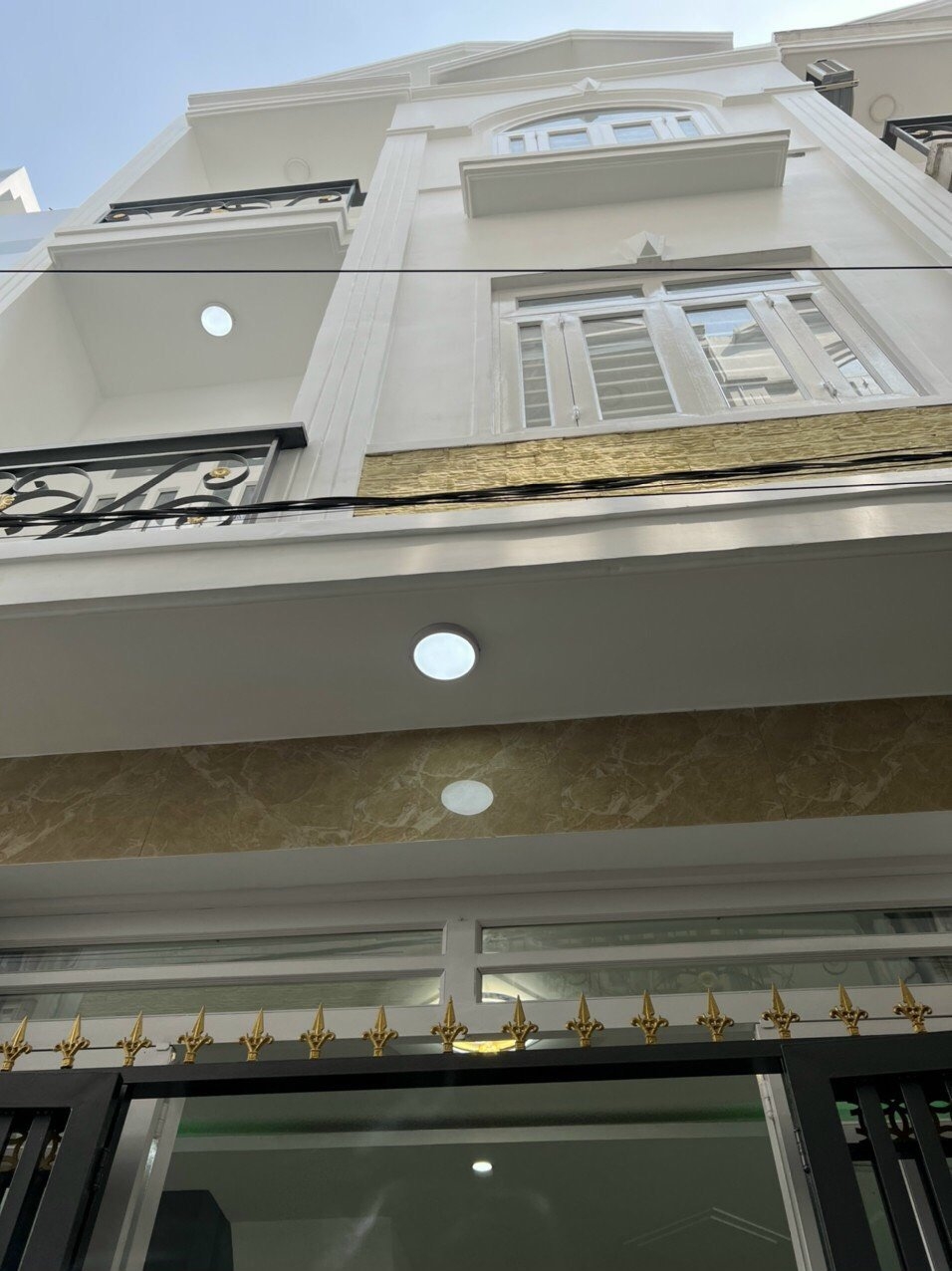 NHÀ 2 LẦU, HẺM XE HƠI - NGAY CUỐI TÂN KÌ TÂN QUÝ 