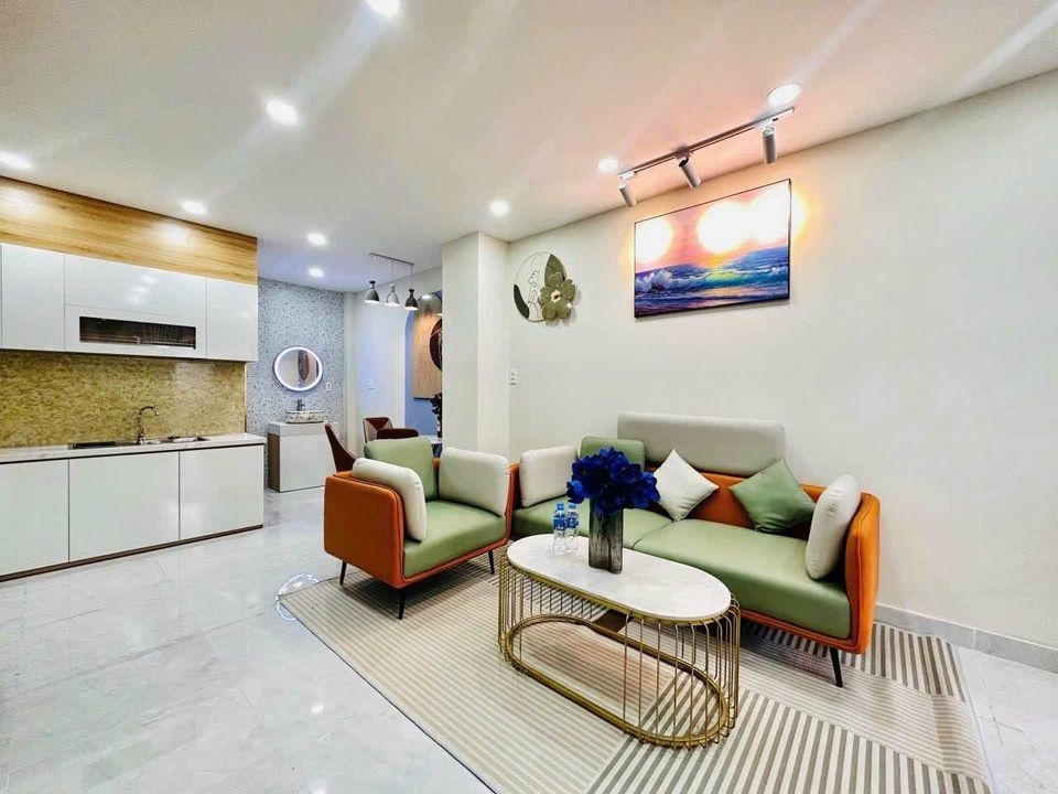 Nhà 2 lầu sân thượng Ngay Trục Đường Chính Nguyễn Thị Tú , Hẻm thông 7m nhựa , DT : 4x8m