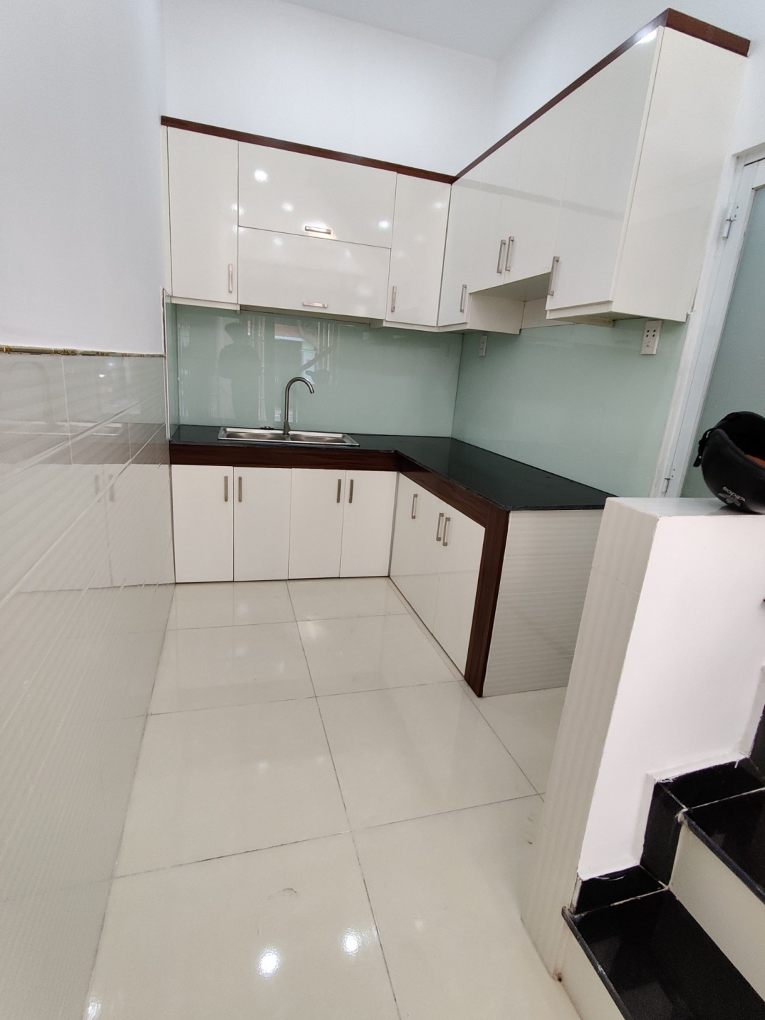 Nhà đẹp mới xây Quận 12, DTSD 120M2, đúc BTTCT kiên cố, SHR-Giá 2 tỷ 6