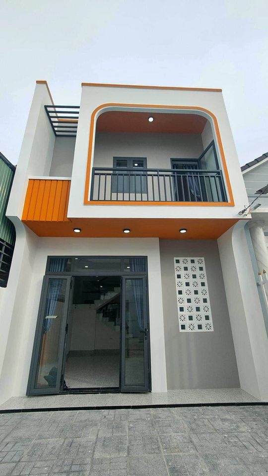 Nhà Đẹp Như Mơ Giá Rẻ Bất Ngờ Chỉ Với 2 Tỷ - Sở Hữu Ngay nhà 1 Trệt 1 Lầu 2PN 2WC - Tại Khu Tái Định Cư Quận 5 cũ 