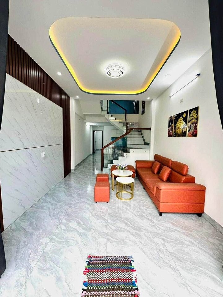 Nhà mới 1/ SHR quận 12. 40m2 (1 lầu + 2PN + có ban công). Đường 6m thông. Có sẵn sổ- Hỗ trợ vay LH 947007637 chủ nhà