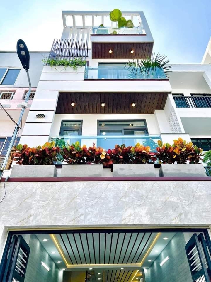 Nhà mới Bình Tân 1 trệt 2 lầu 4PN. Đường Nguyễn Thị Tú hẻm xe hơi. LH Danh 081 6138686 chủ nhà