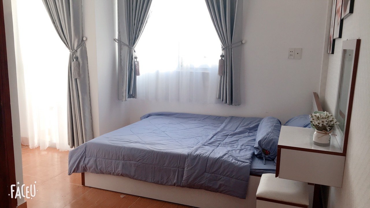 Nhà mới Sổ hồng riêng, nhà đẹp mới xây 2 lầu 4 PN, đường trước nhà 8m oto quay đầu giá 2 tỷ 6