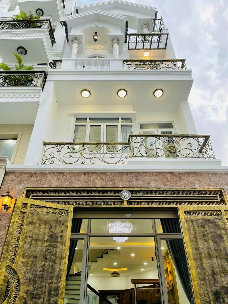 Nhà sổ hồng riêng 40m2 quận Bình Tân, 3 phòng ngủ,  giá 2 tỷ 7