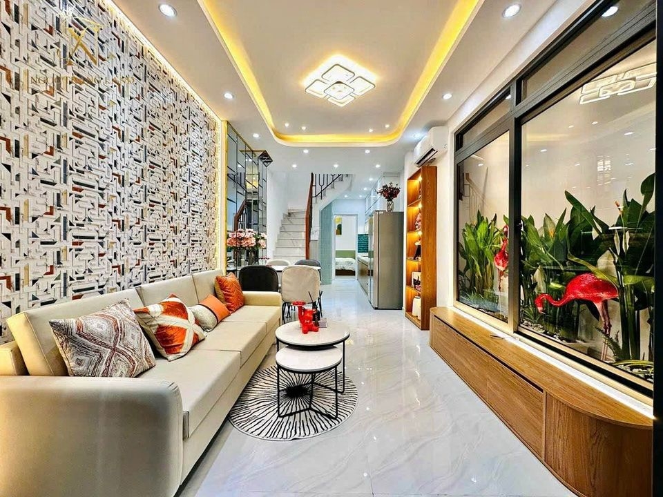 Siêu Phẩm Nhà Riêng 1 Lầu 2PN HXH Giá Chỉ 1.89 Tỷ TL Cách Gò Vấp Chỉ 10P Đi Xe.